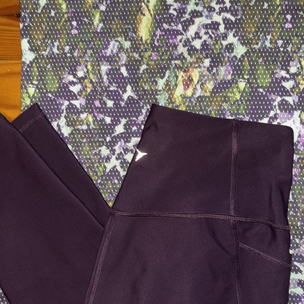 Lululemon Multicolor Tank Top and dark purple  Leggings Set